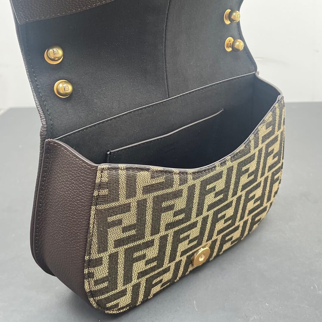 Fendi C’mon Medium Bag - Image 2