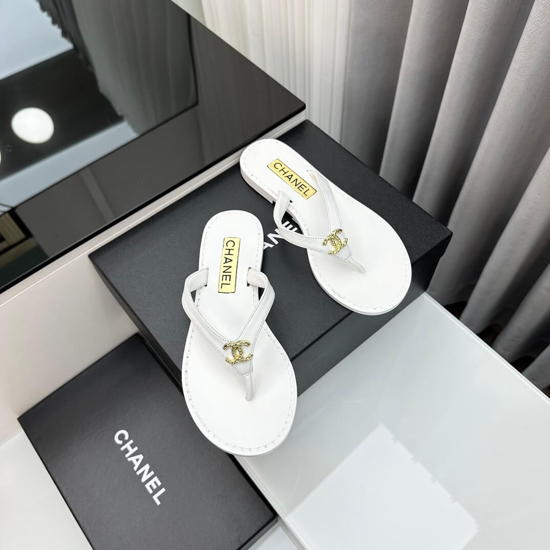 Chanel Flip Flops Sandals - Image 5