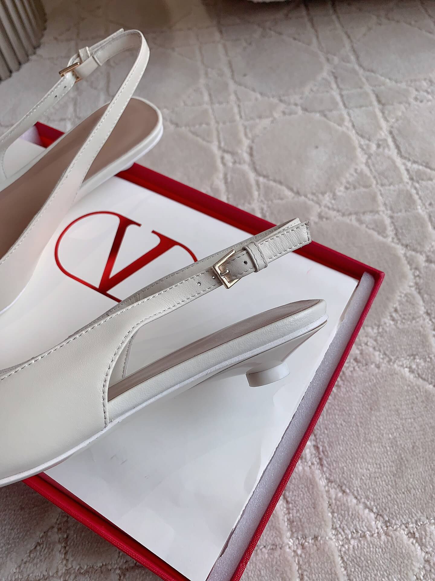 Valentino Garavani Slingback with Vlogo - Image 4