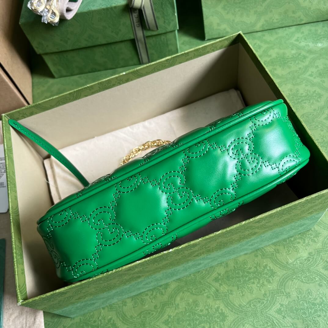 Gucci Matelasse Green Handbags - Image 2