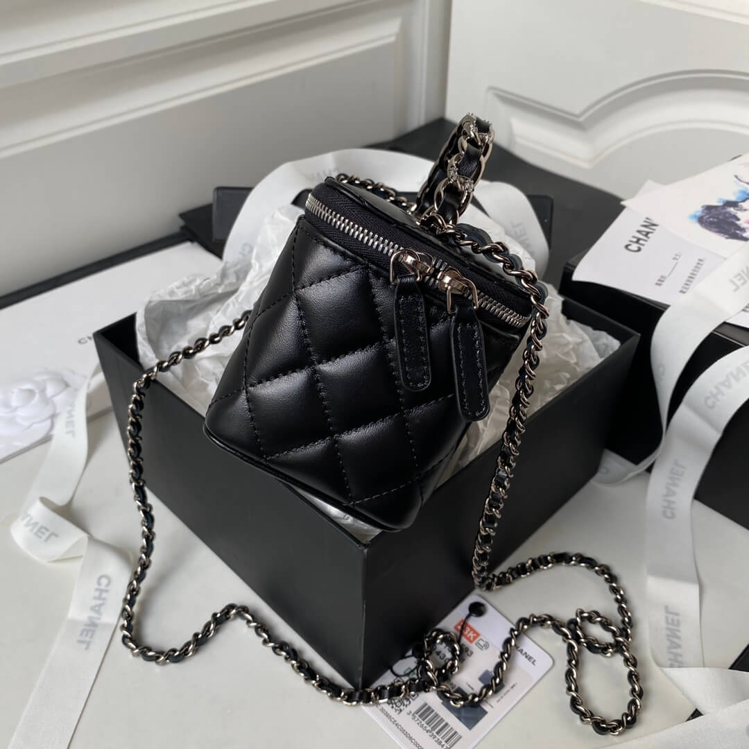 Chanel 22C Black Caviar Vanity Bag - Image 2