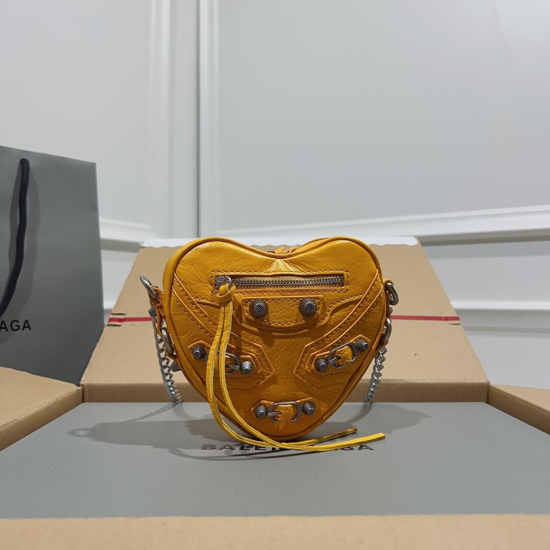 Balenciaga Mini Le Cagole Heart Bag - Image 6