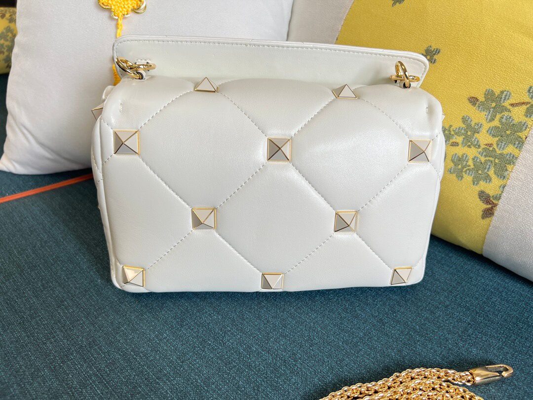Valentino Garavani Roman Stud White Bag - Image 3