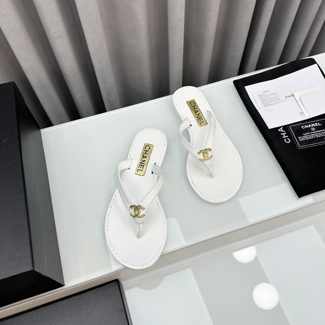 Chanel Flip Flops Sandals - Image 4