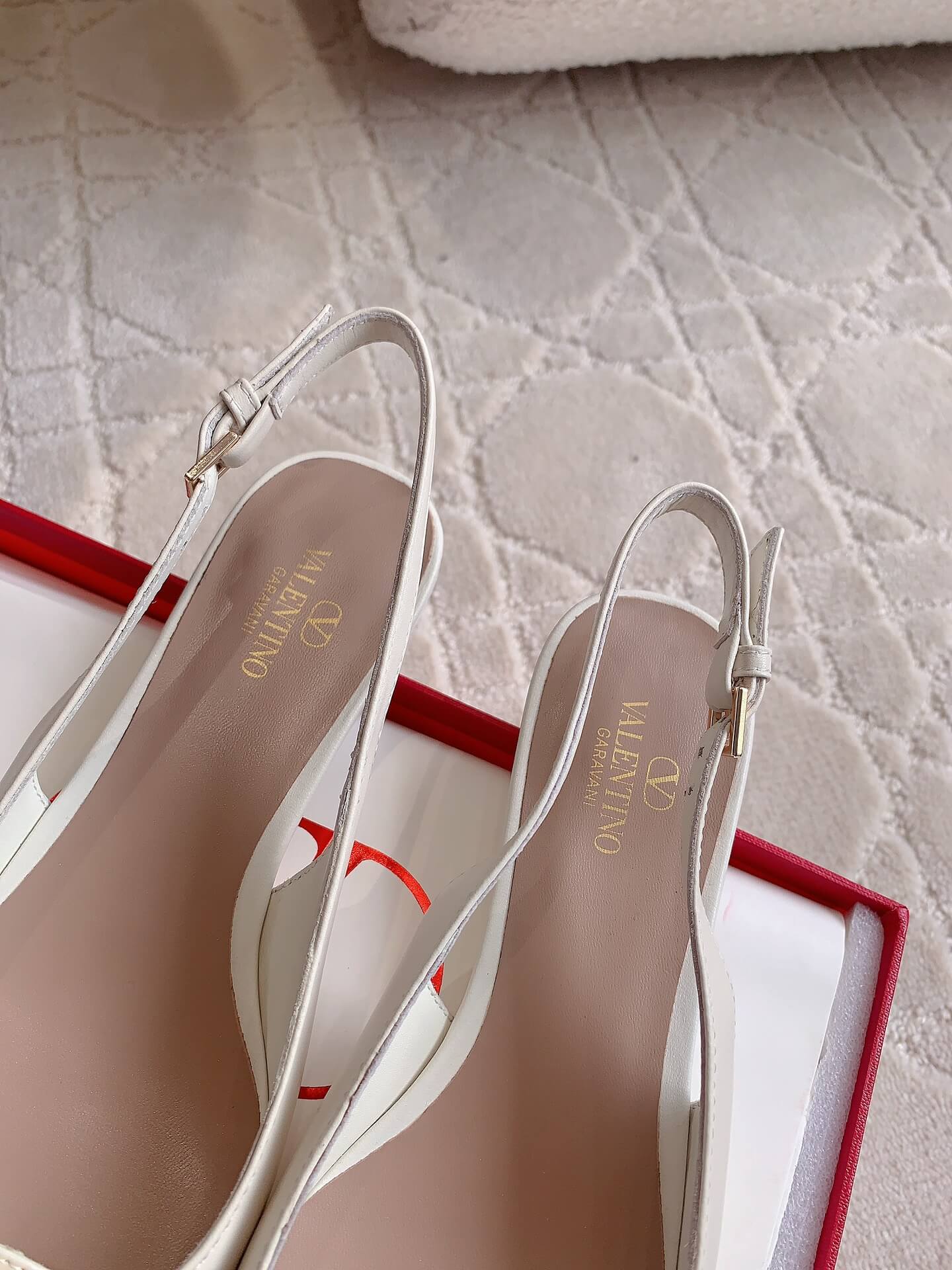 Valentino Garavani Slingback with Vlogo - Image 2