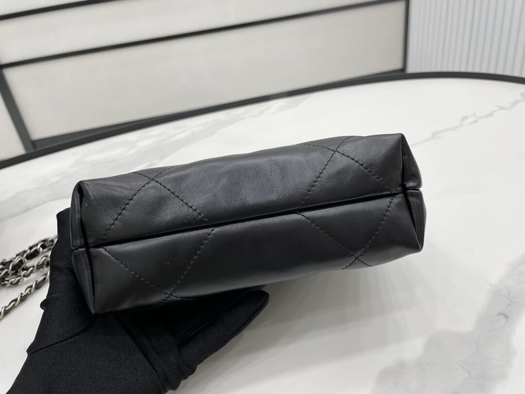 Chanel 22 Small Black Handbag - Image 3