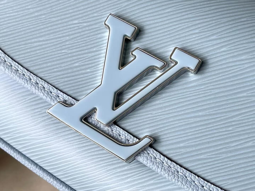 LV Buci Epi Leather Crossbody Bag - Image 3