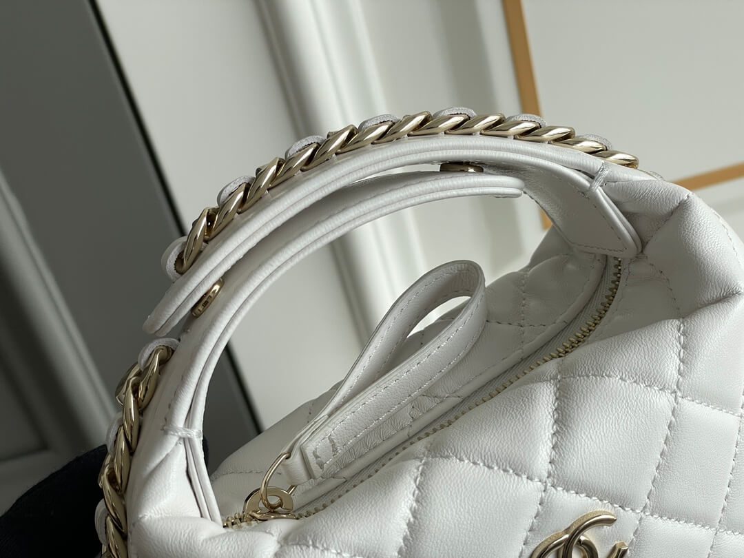 Chanel 23C Round Cruise Pouch White Bag - Image 3
