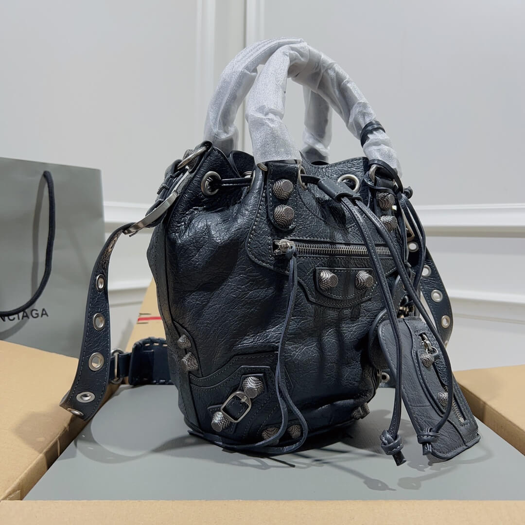 Balenciaga Pompon Giant Black Bag - Image 8