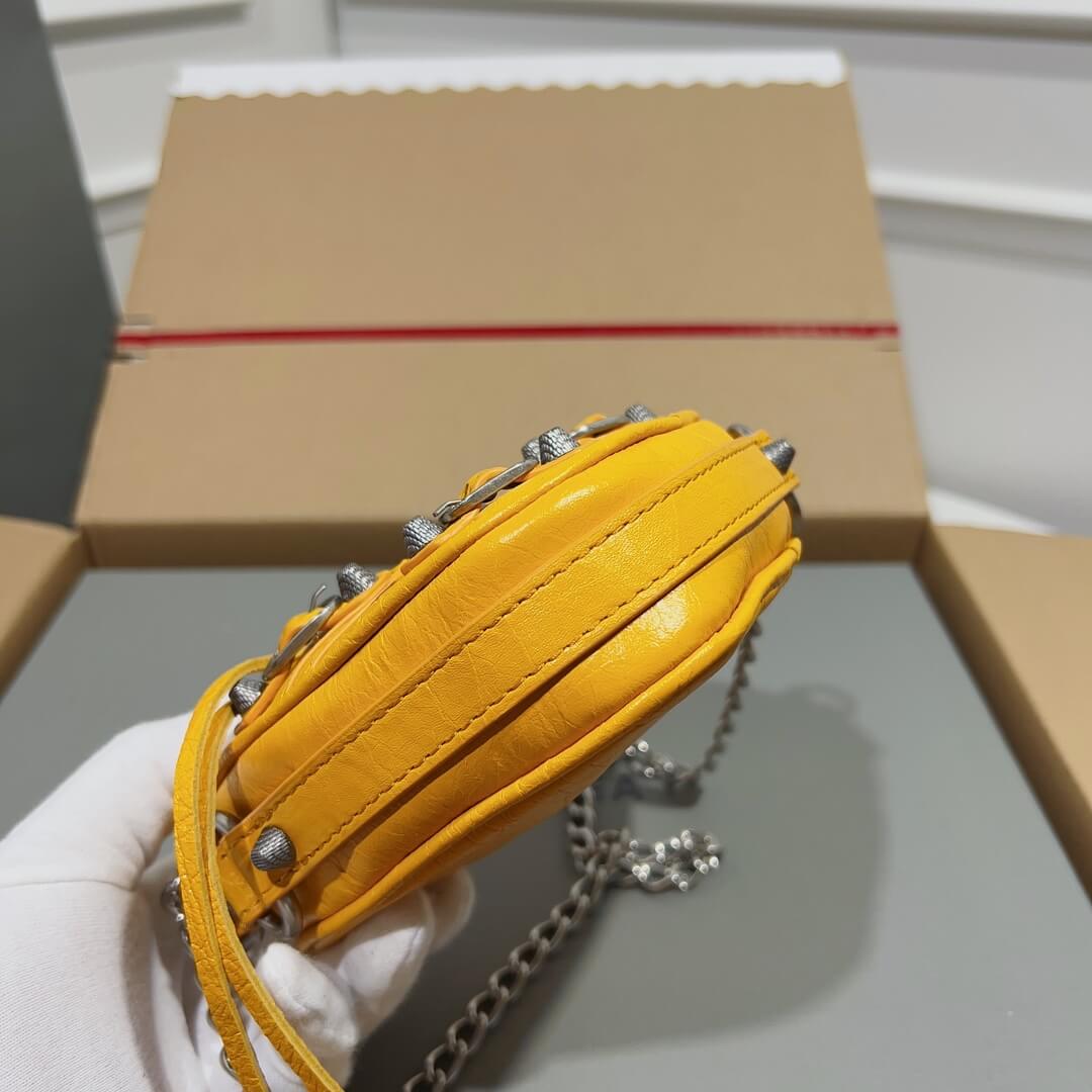 Balenciaga Mini Le Cagole Heart Bag - Image 7