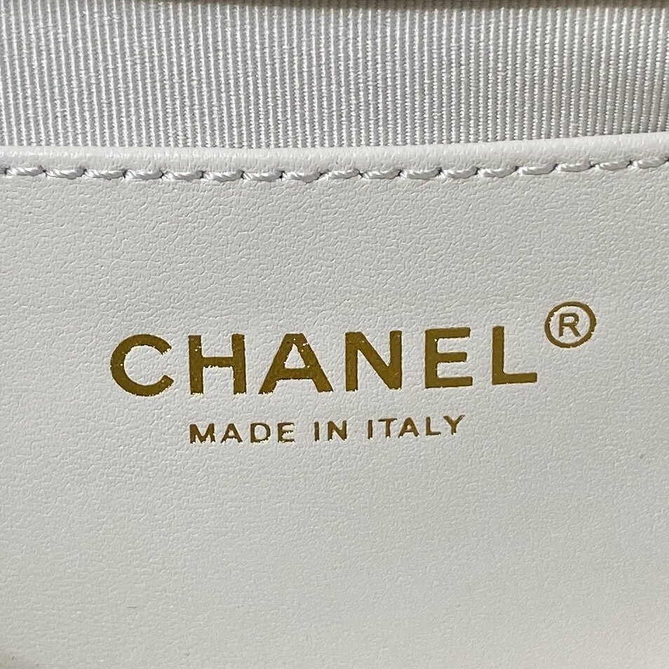 Chanel Mini Boho Bag In White - Image 3