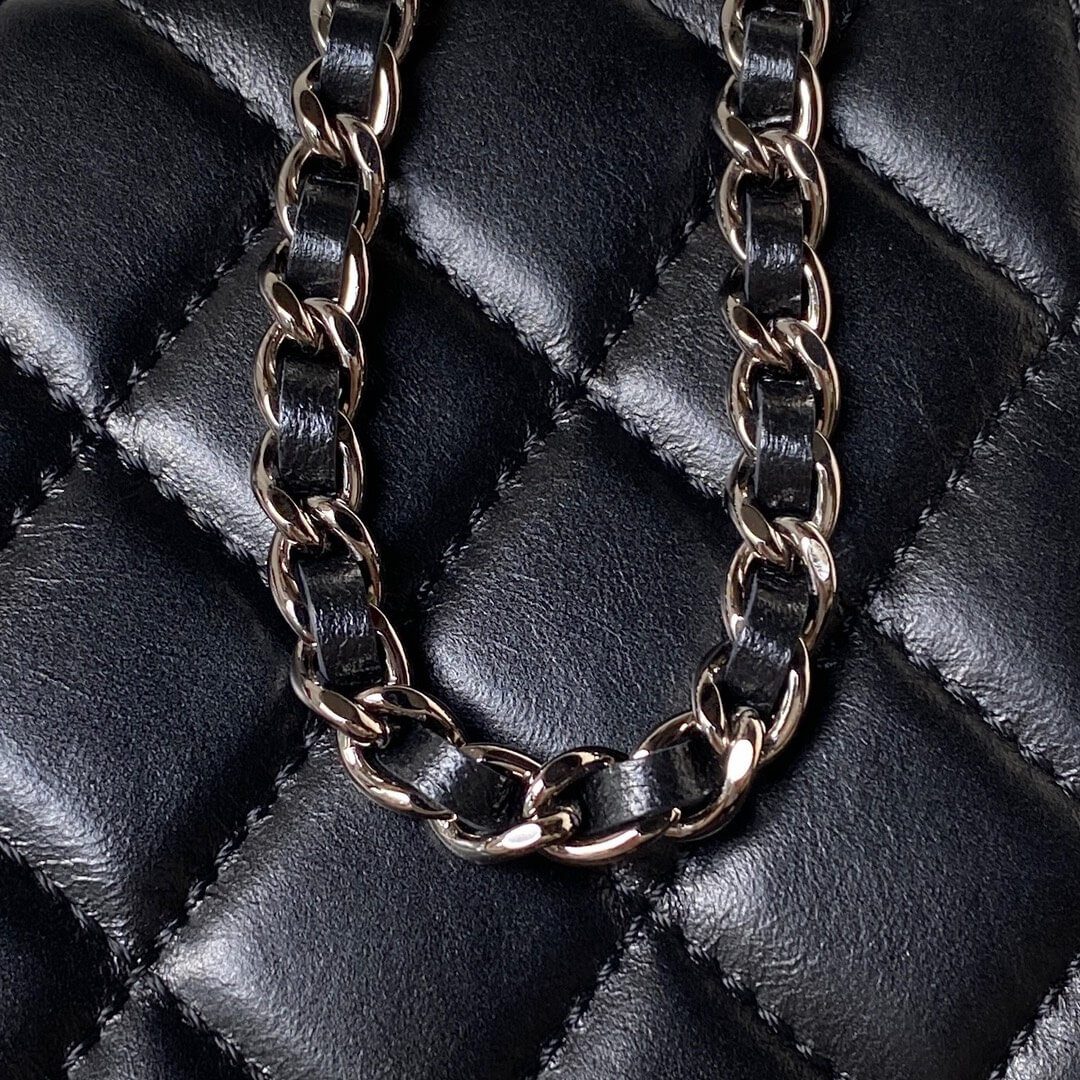 Chanel 22C Black Caviar Vanity Bag - Image 3