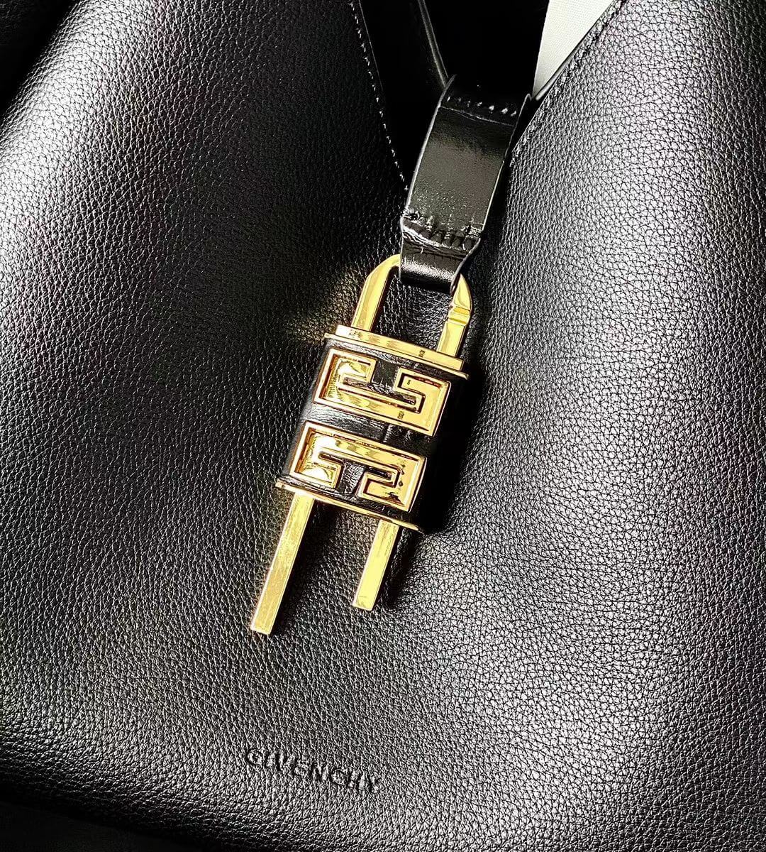Givenchy G-Hobo Medium Shoulder Bag Black - Image 4
