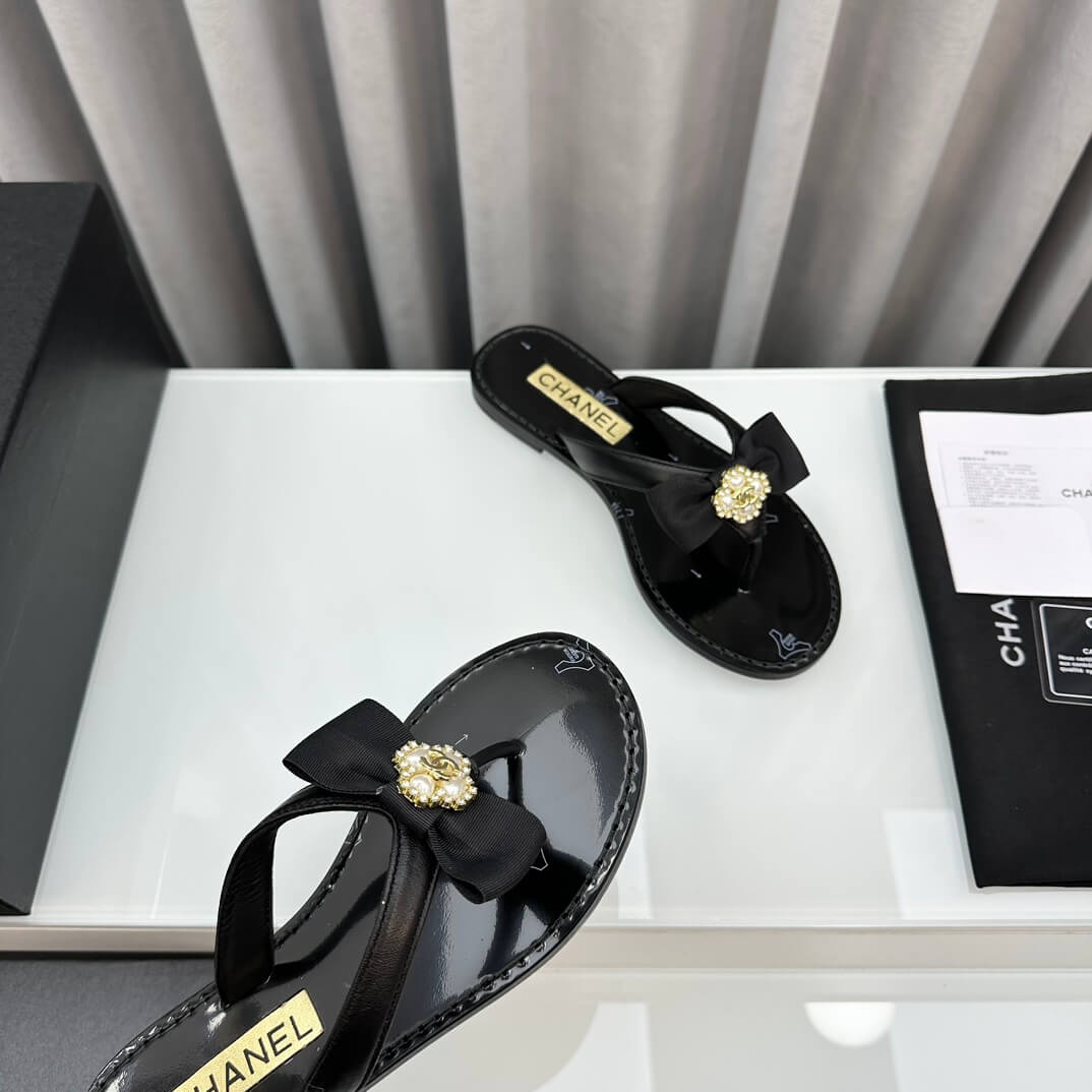 Chanel Flip Flops Sandals - Image 4