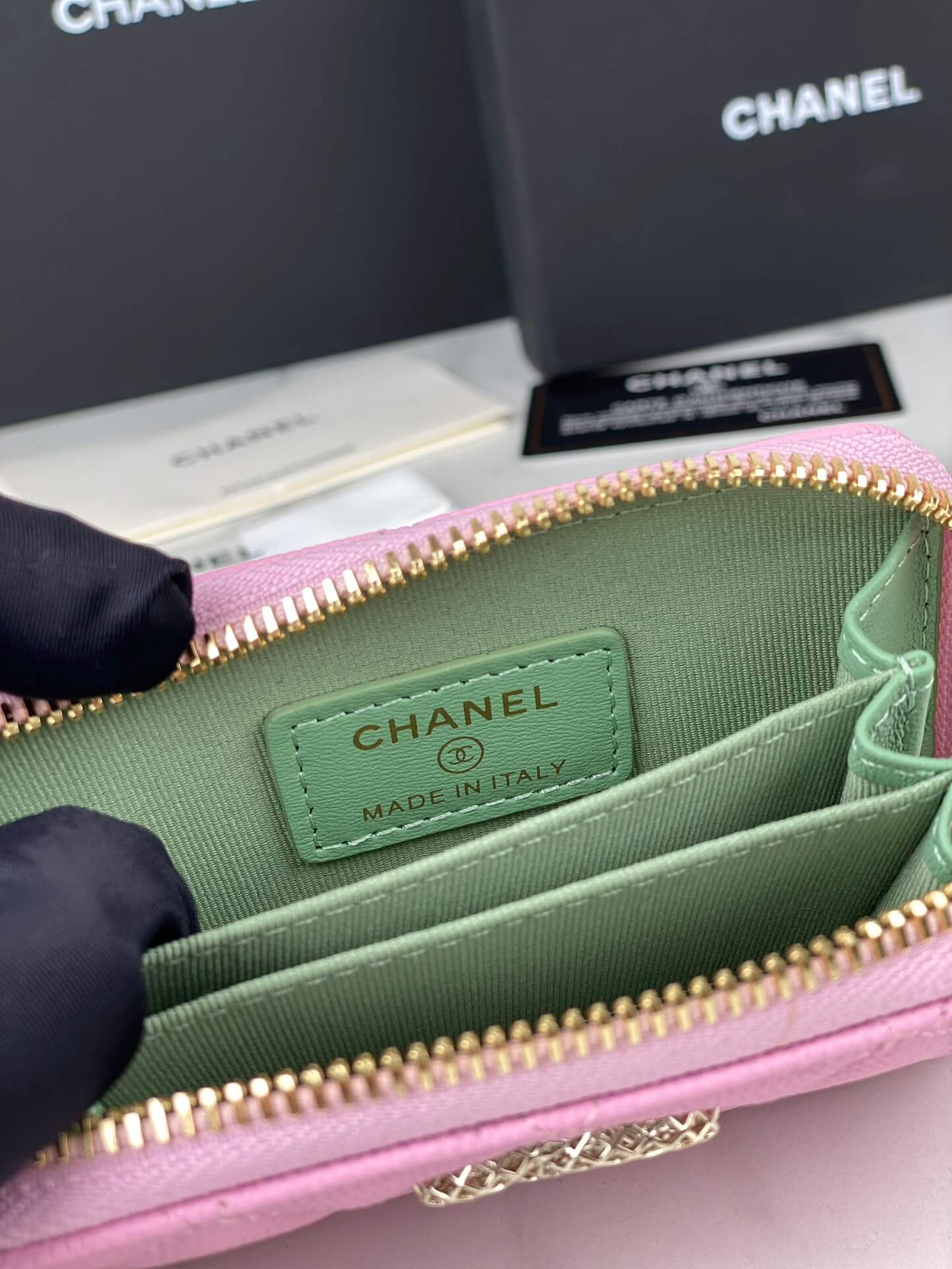 Chanel Zipped Coin Pink Purse - Image 2