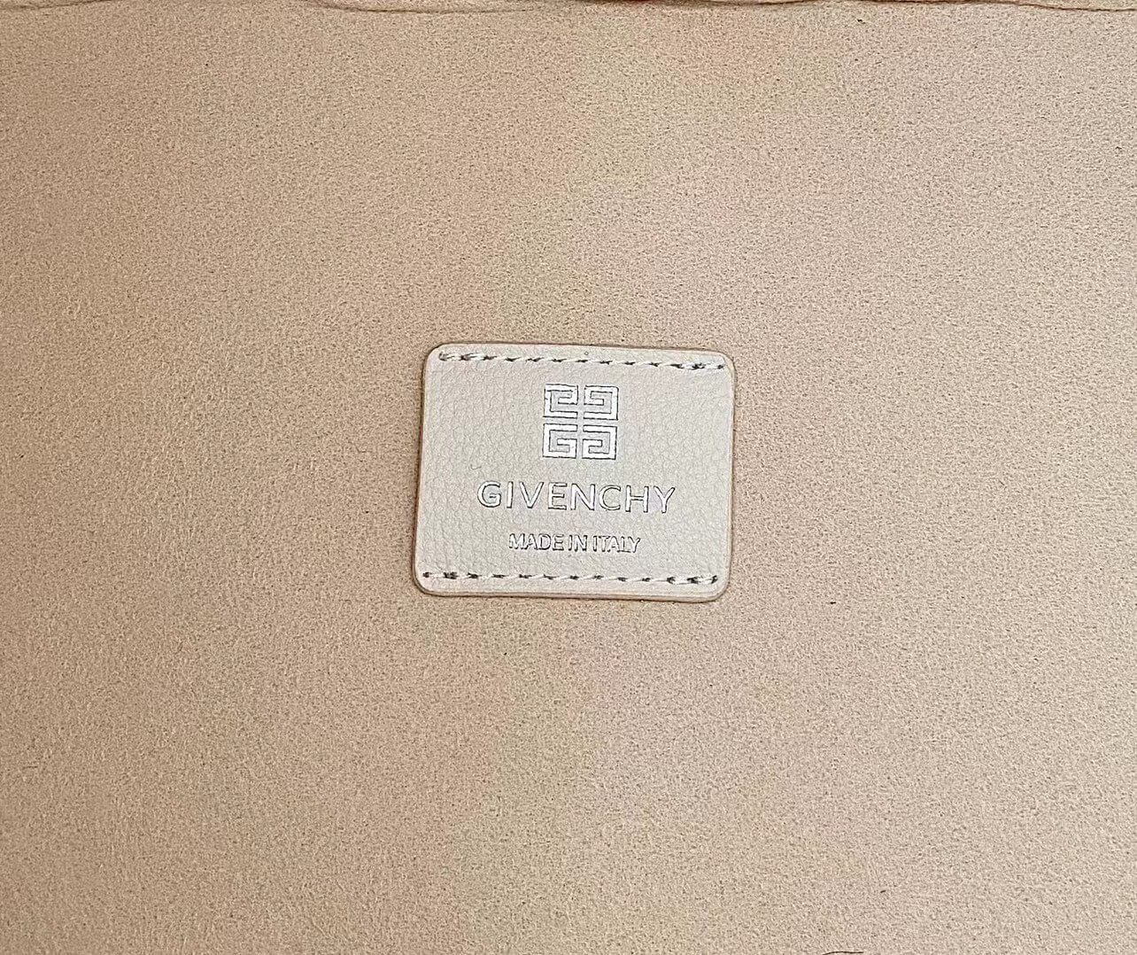 Givenchy G-Hobo Medium Shoulder Bag White - Image 6