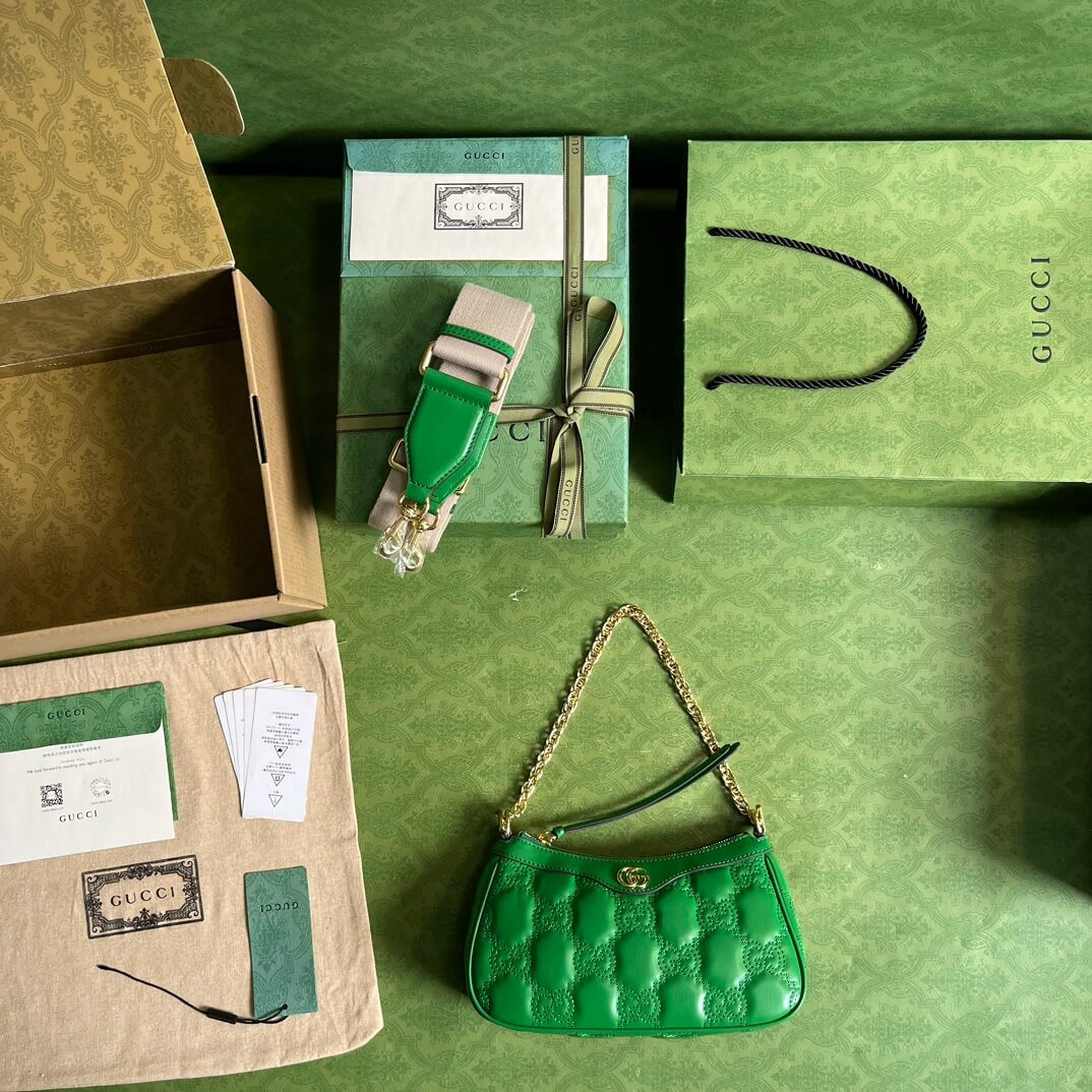 Gucci Matelasse Green Handbags - Image 6