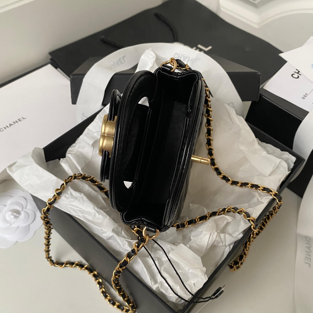 Chanel Small Kelly Shopper Black Bag - Image 4