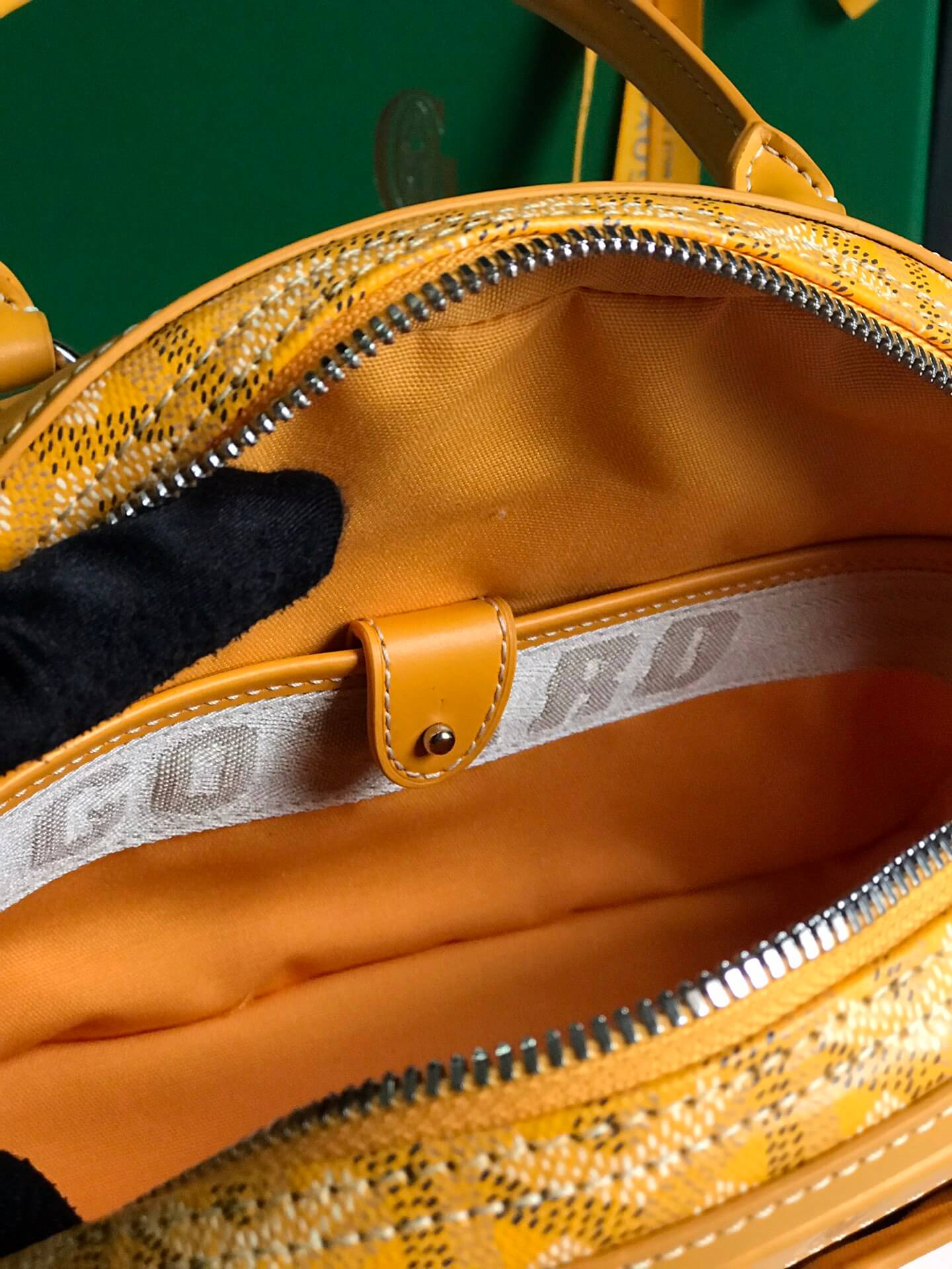 Goyard Saint Jeanne Yellow Bag - Image 6