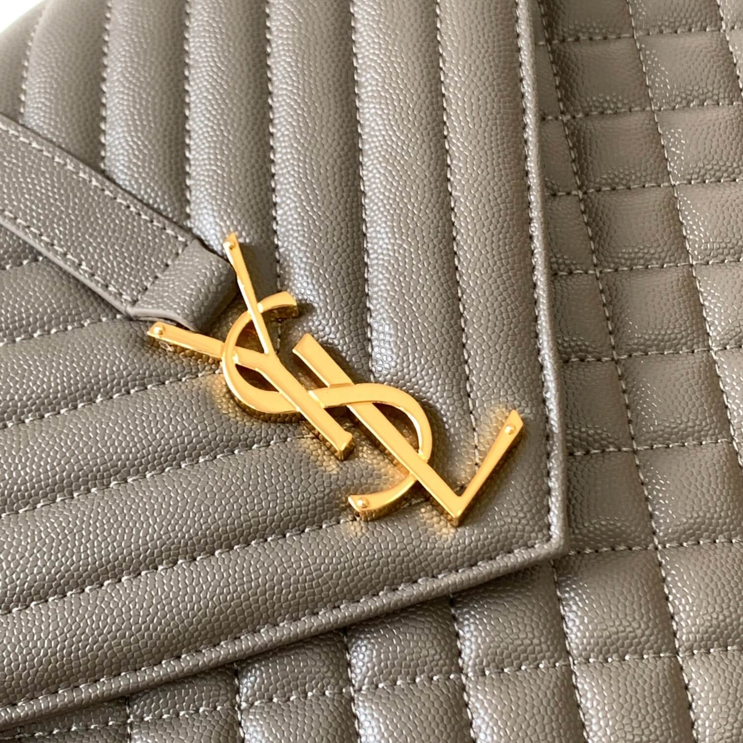 YSL Large Envelope Matelassé Leather Shoulder Bag - Image 5