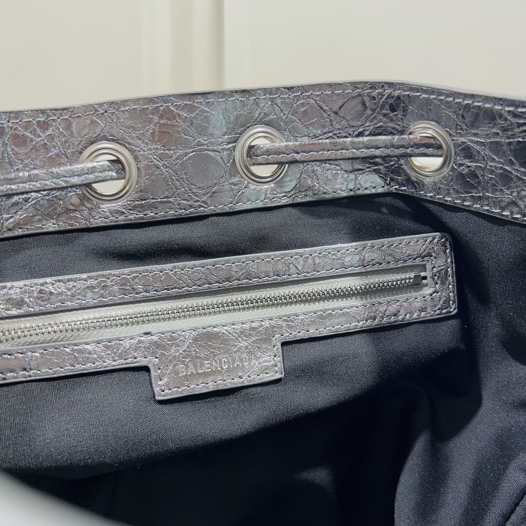 Balenciaga Pompon Giant Bag - Image 3