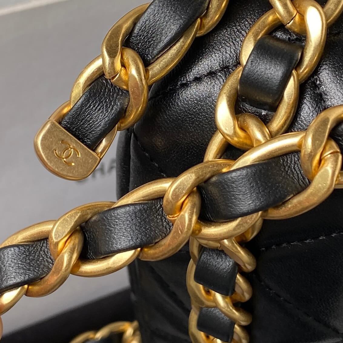 Chanel Small Flap Bag - Image 3