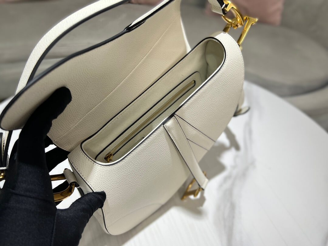 Dior Saddle Bag In White - Image 4