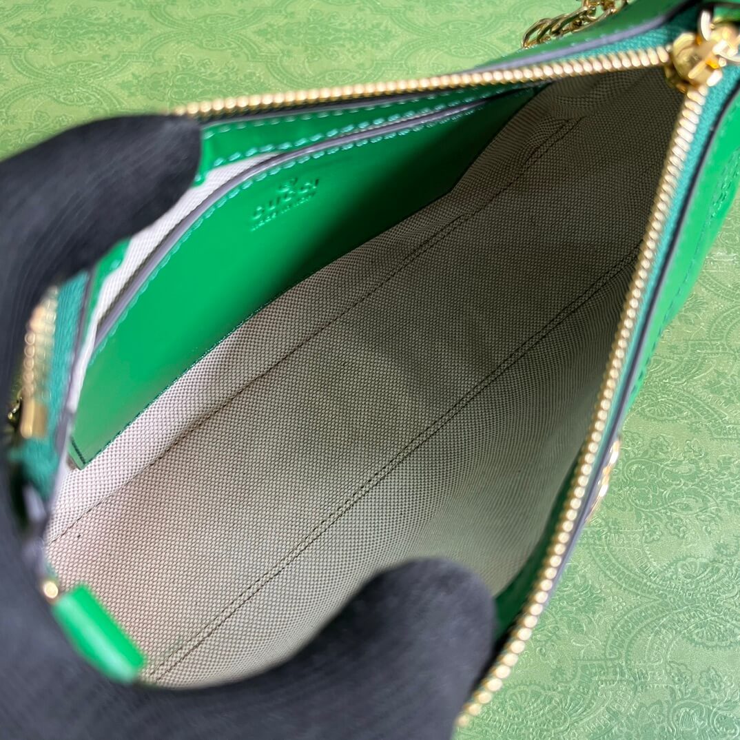 Gucci Matelasse Green Handbags - Image 3