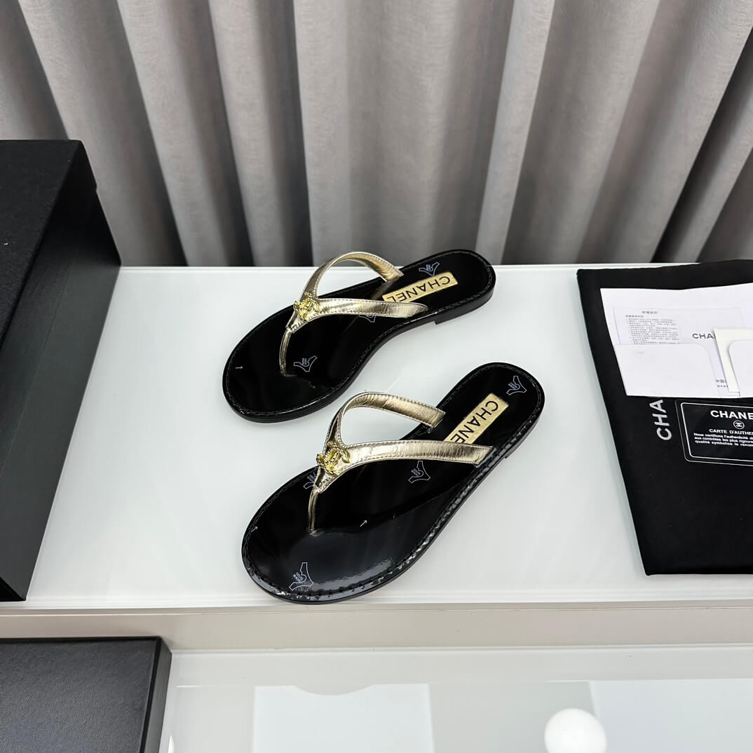 Chanel Flip Flops Sandals - Image 4