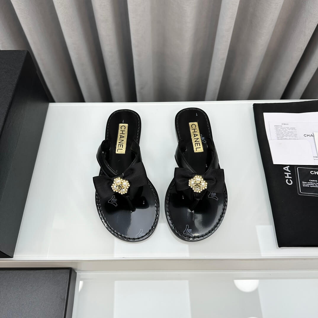 Chanel Flip Flops Sandals - Image 3