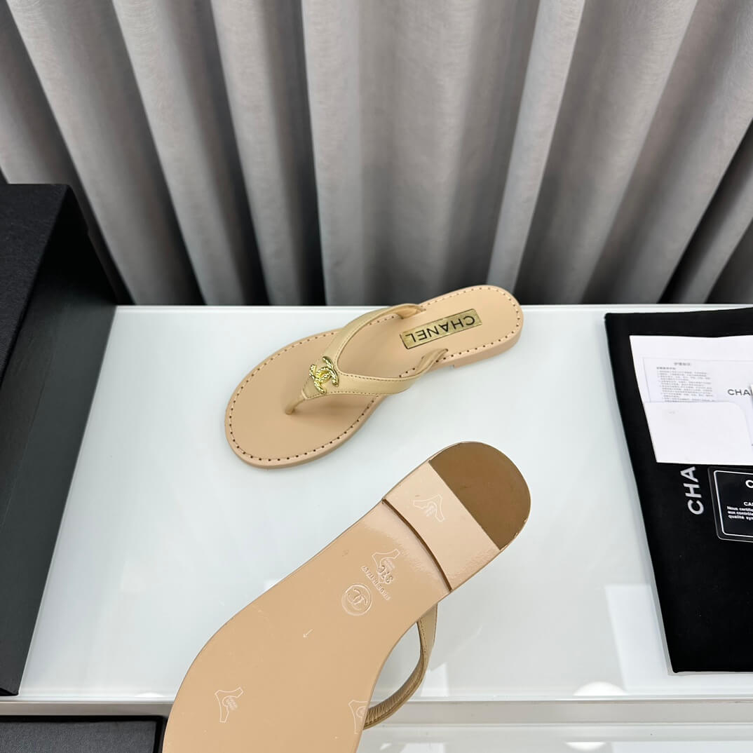 Chanel Flip Flops Sandals - Image 4