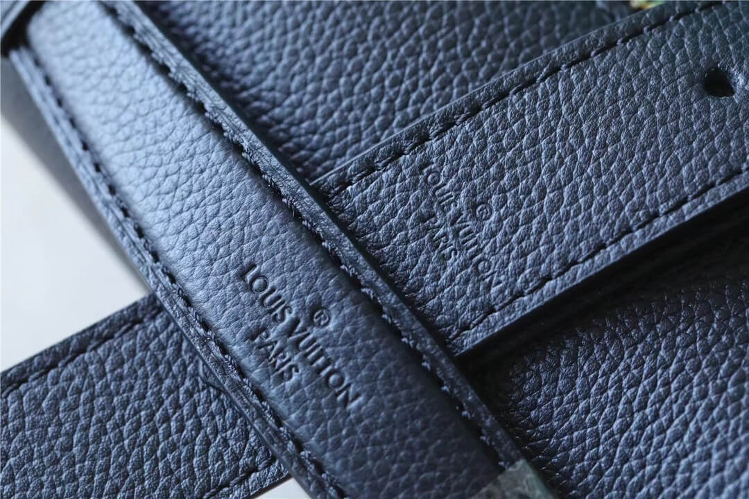 LV Oxford Lockme Leather Bag Black - Image 4