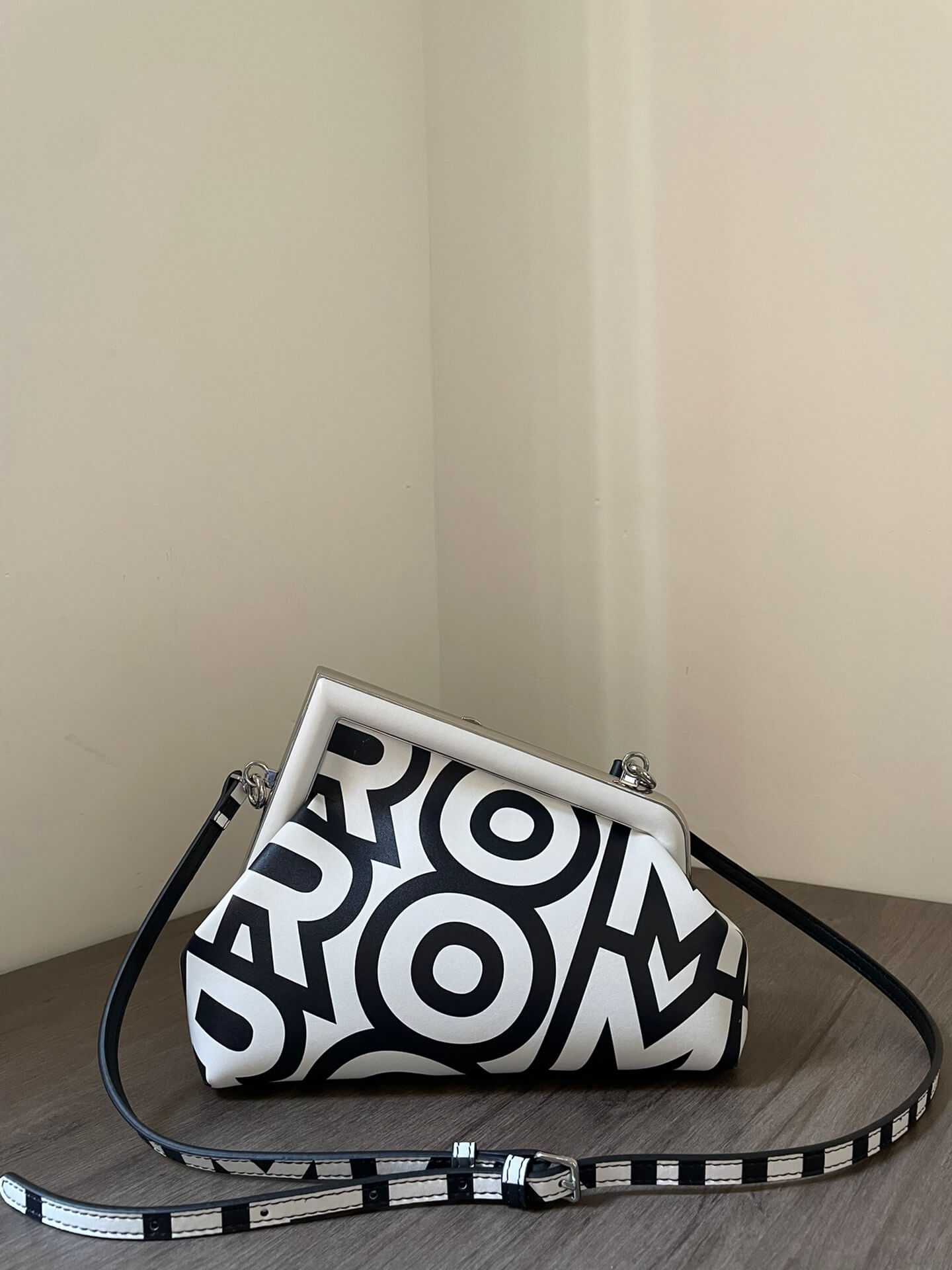 Fendi First Bag in Fendi Roma Capsule Leather Black/White - Image 5