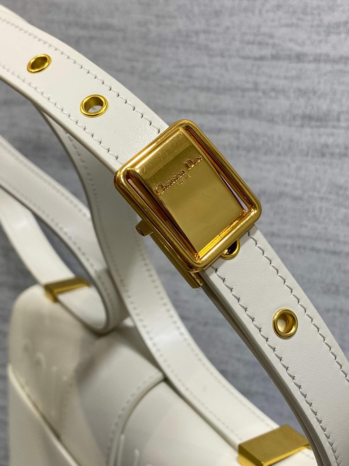 Dior Montaigne White Bag - Image 7