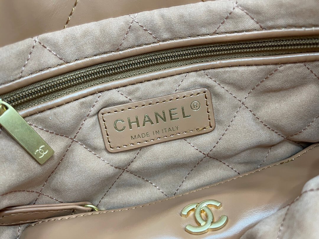 Chanel 22 Small Caramel Handbag - Image 5