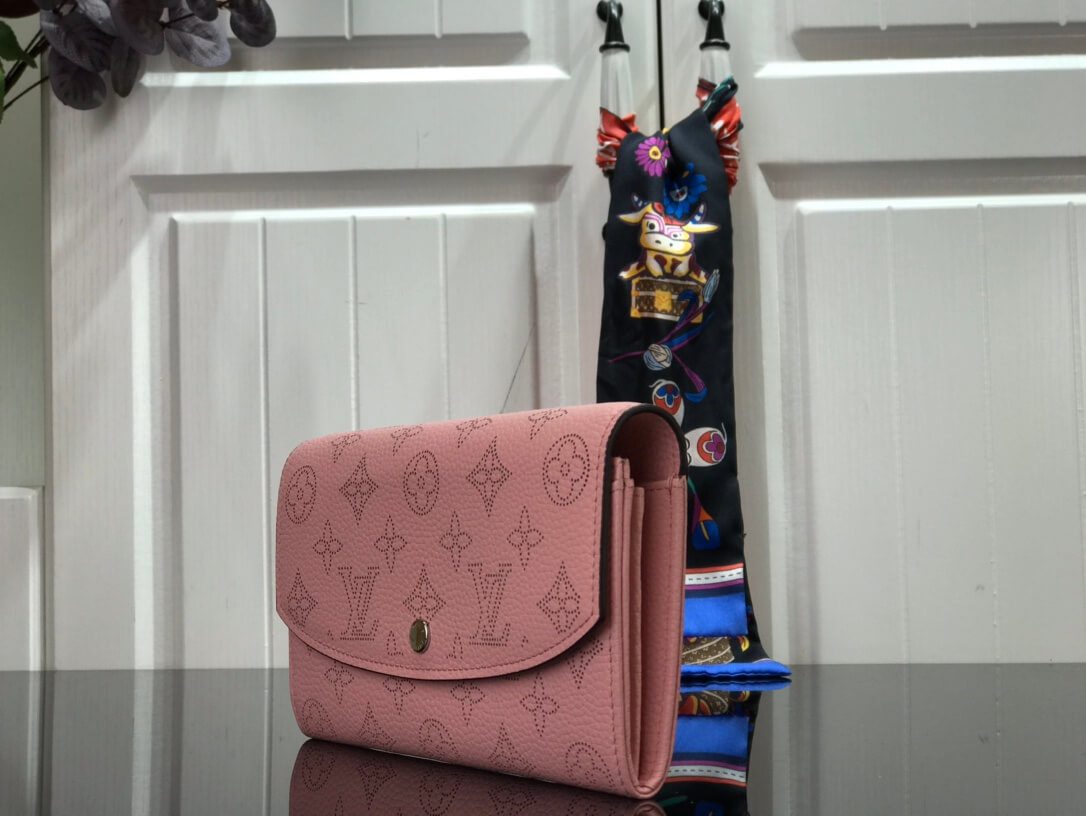 LV Mahina Iris Wallet - Image 7