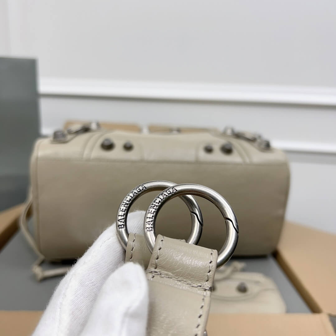 Balenciaga Classic City Bag - Image 9
