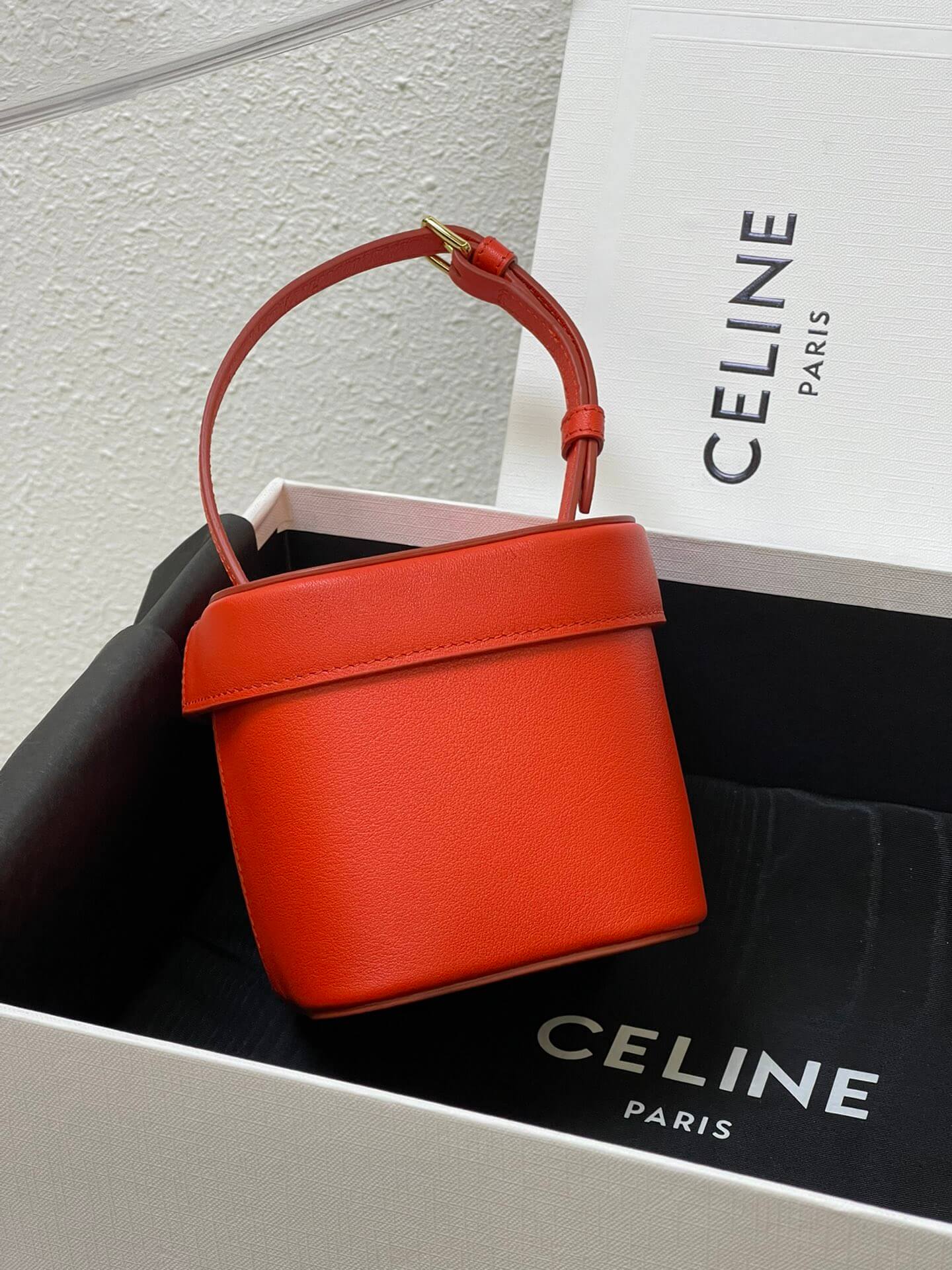 Celine Box Cuir Bag in Red - Image 6