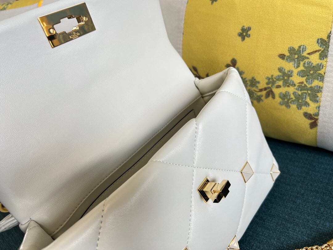 Valentino Garavani Roman Stud White Bag - Image 7