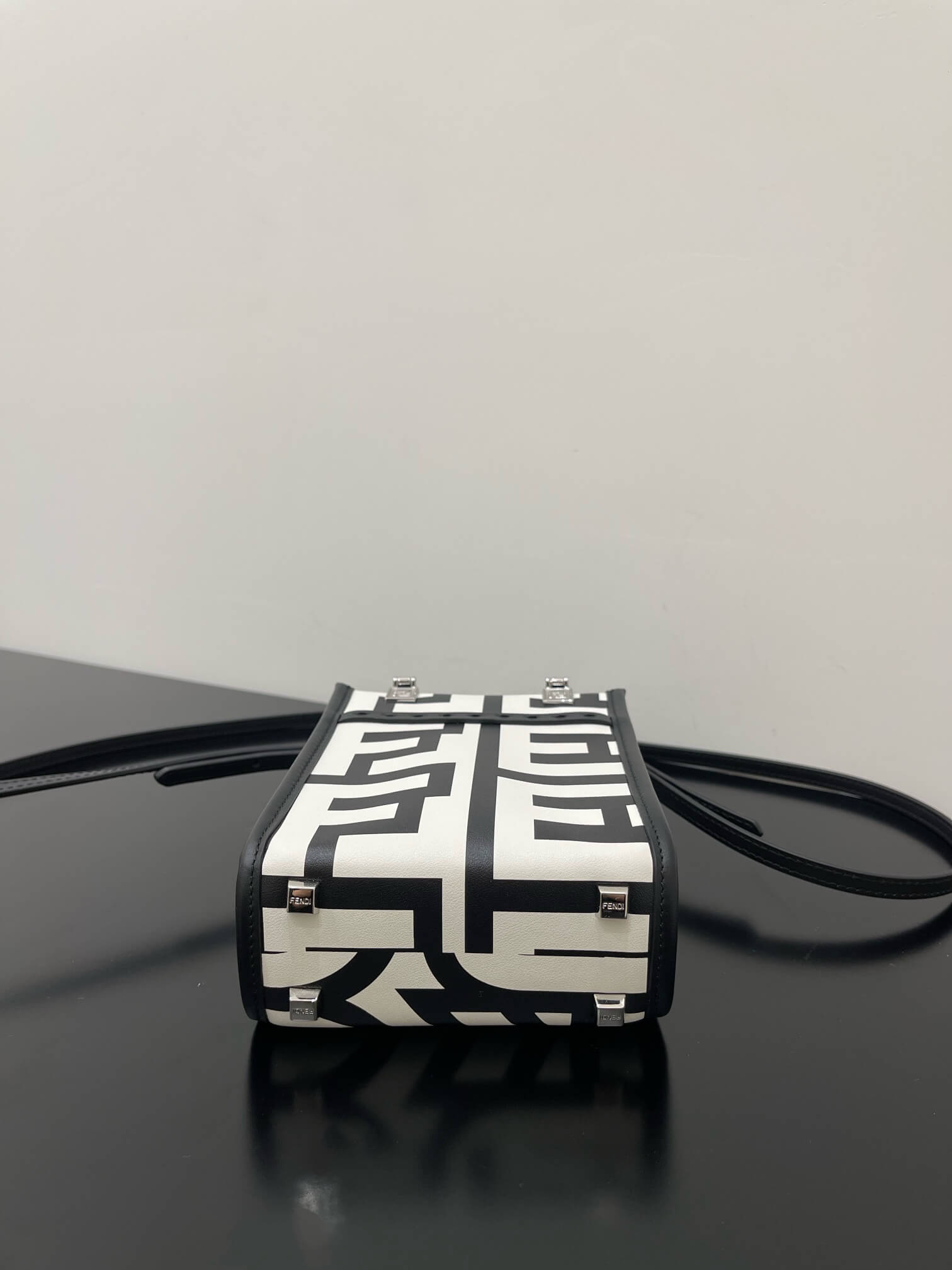 Fendi Mini Sunshine Shopper Bag In Fendi Roma Capsule Leather Black/White - Image 8