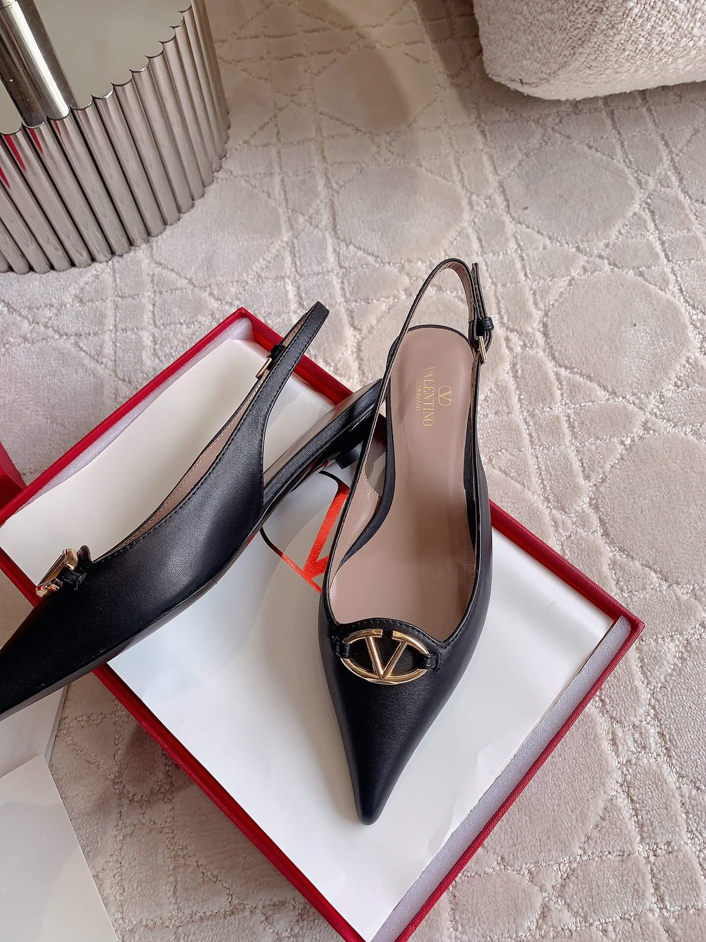 Valentino Garavani Slingback with Vlogo - Image 9