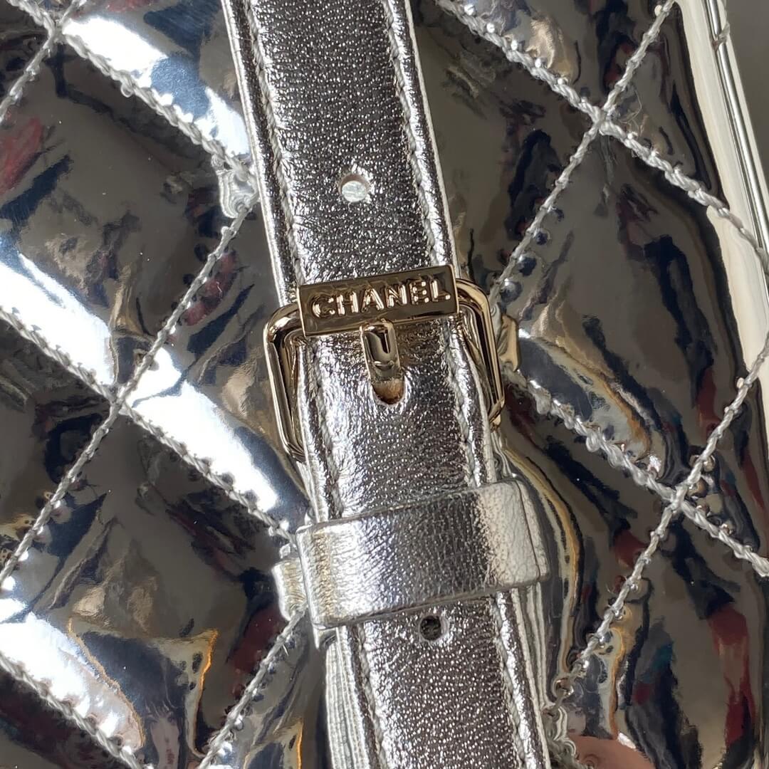 Chanel 24C Backpack with Star Patent Gold - Image 6