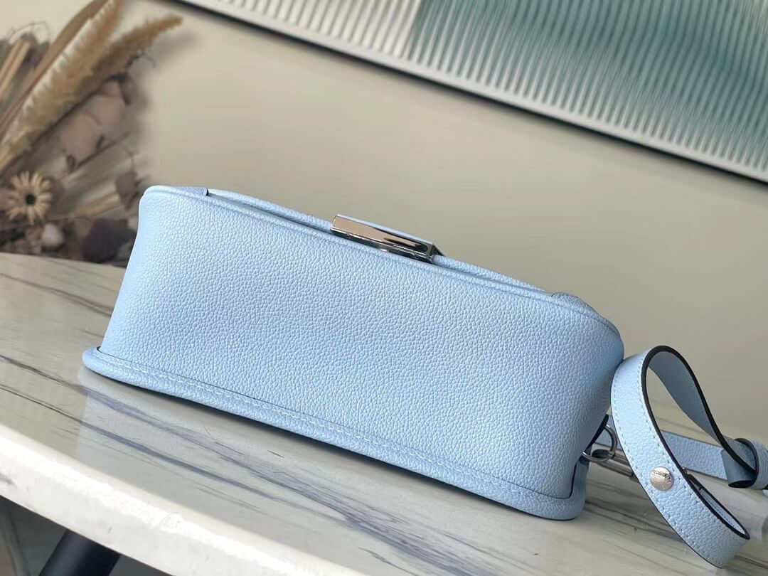 LV Buci Epi Leather Crossbody Bag - Image 7
