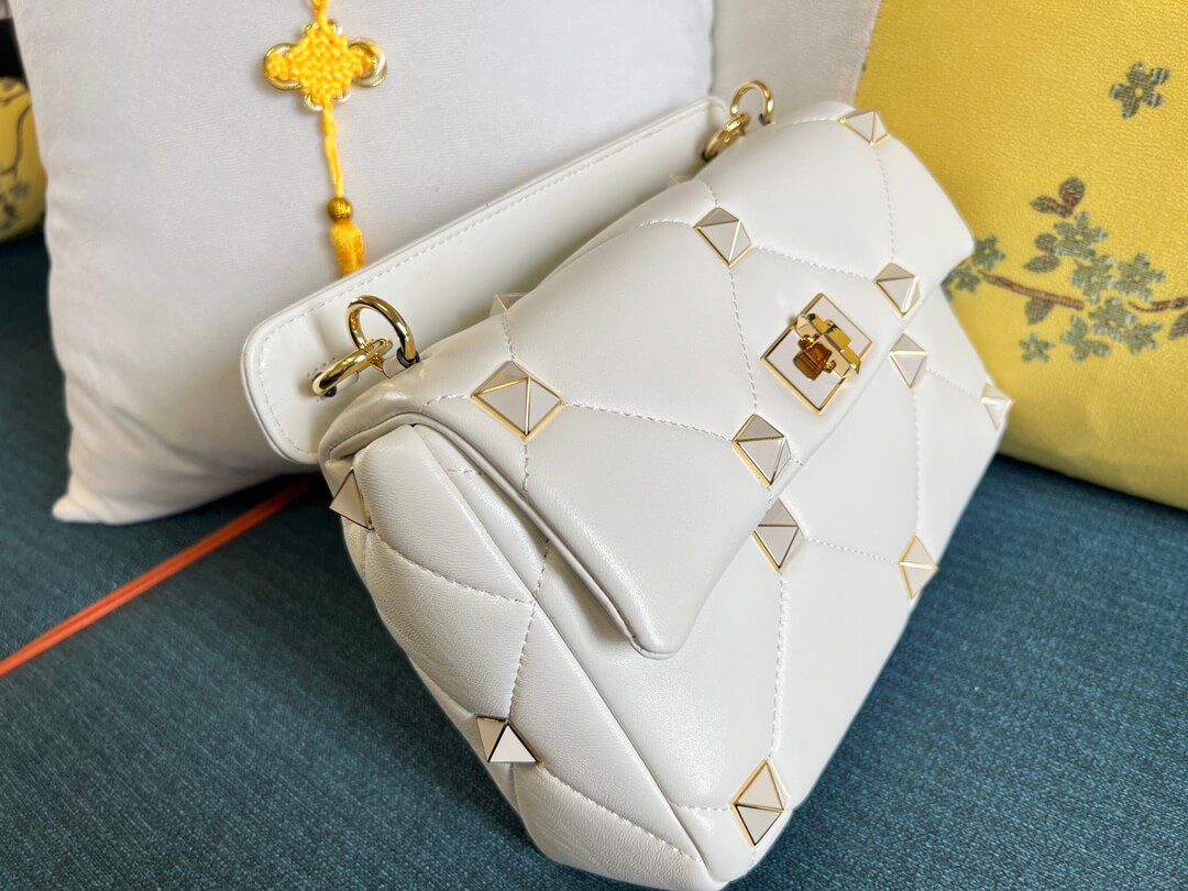 Valentino Garavani Roman Stud White Bag - Image 9