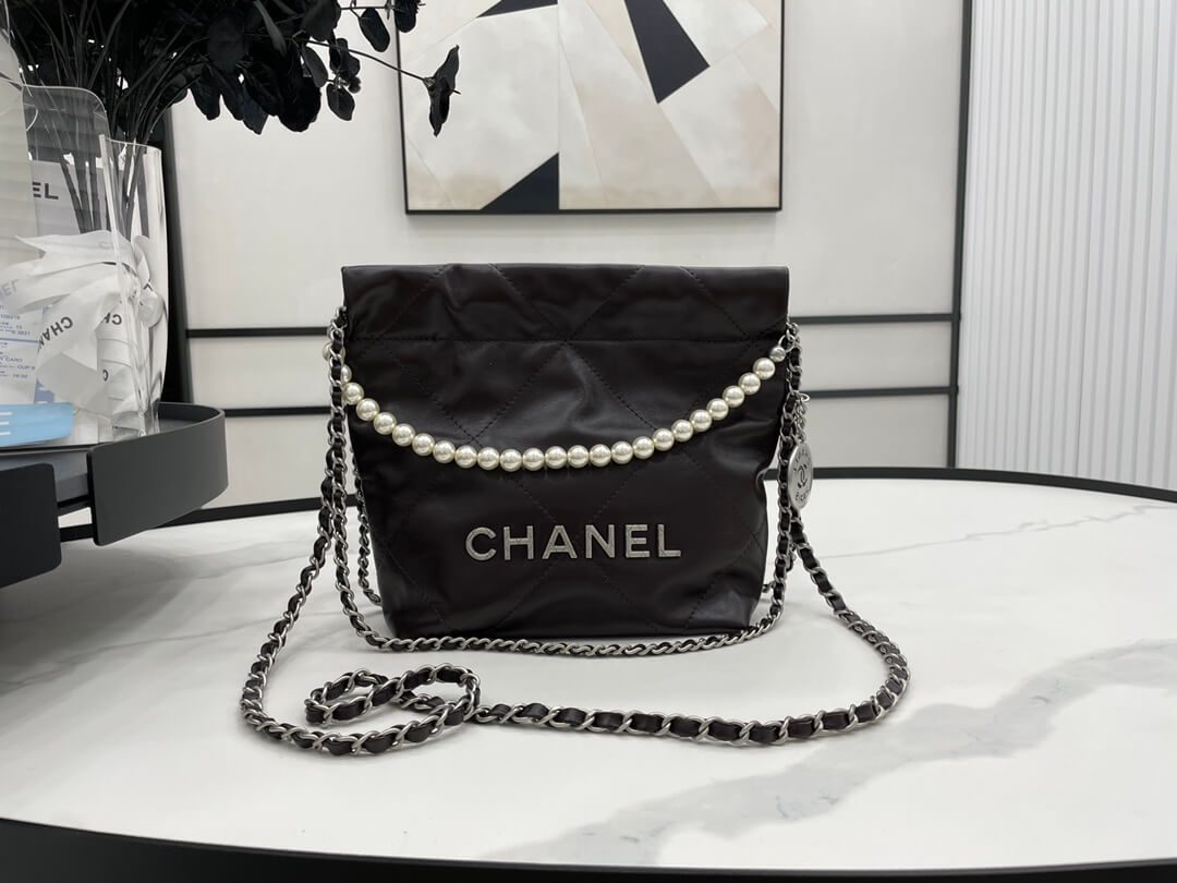 Chanel 22 Small Handbag - Image 9