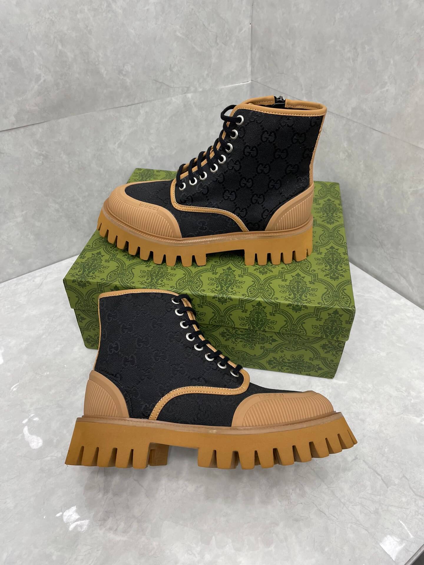 Gucci Men Ankle Boot - Image 8