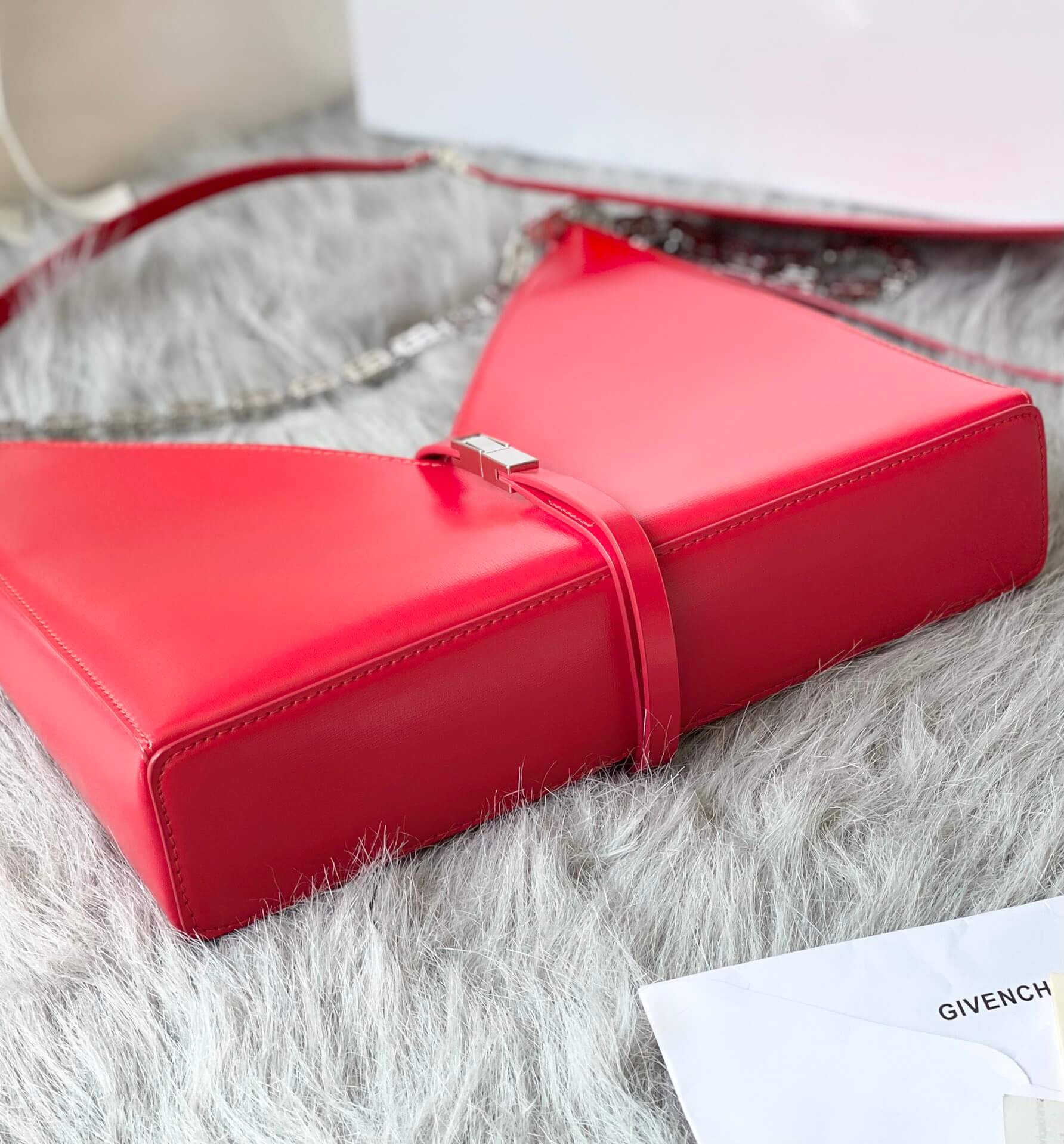 Givenchy V-Shaped Cut Out Chain Bag Red - Image 8