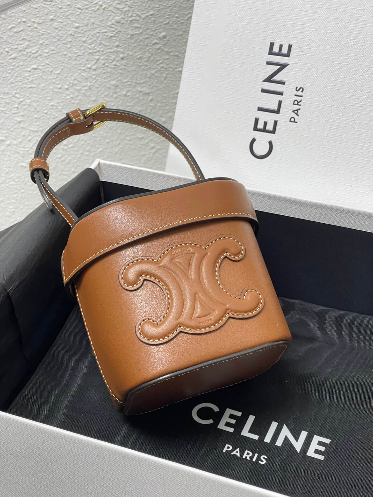 Celine Box Cuir Bag In Brown