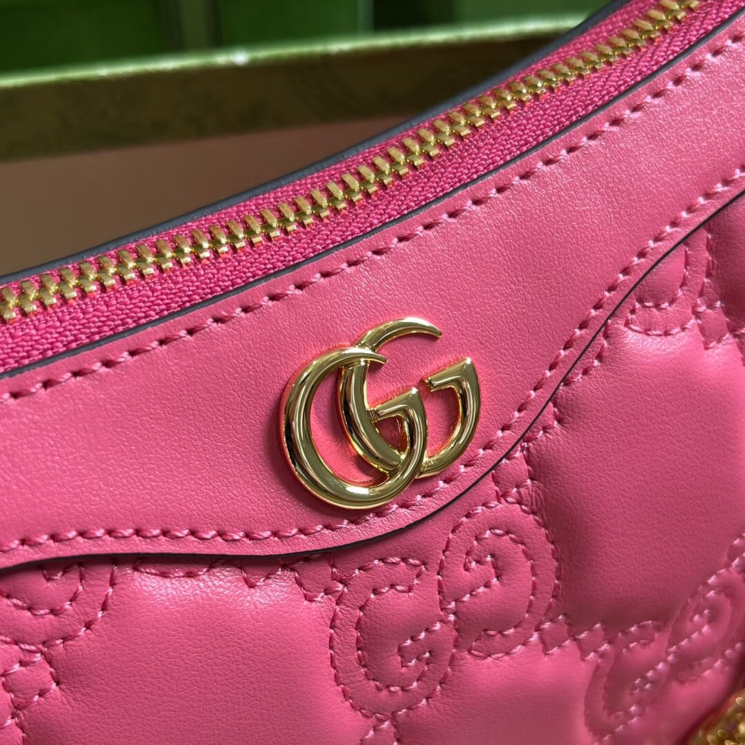 Gucci Matelasse Pink Handbags - Image 8