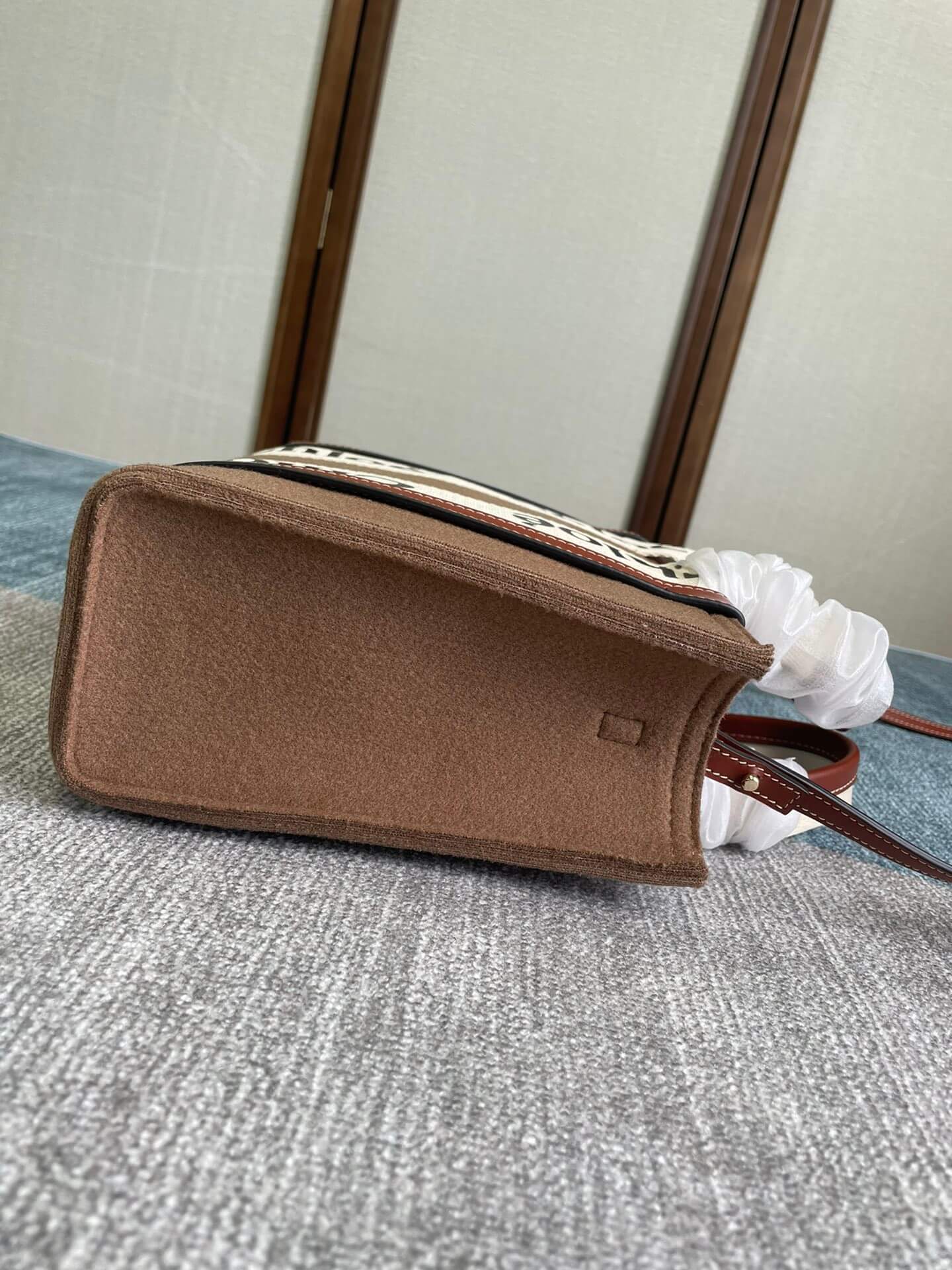 Chloe Small Woody Tote Bag - Image 3